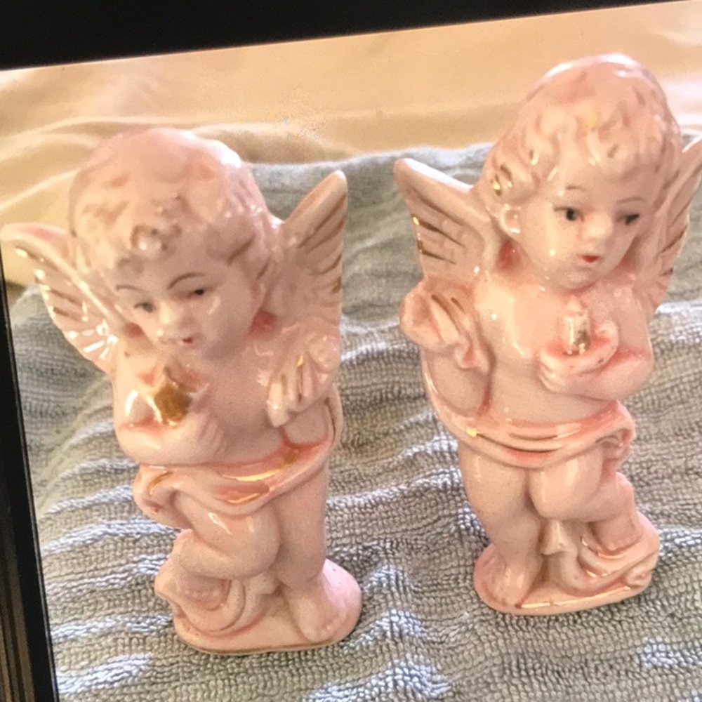 Valentine Pair Angels/Cherubs Figurines-Vintage 🐣